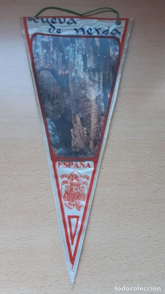 Sammlung von Wimpeln: BANDERIN DE CUEVA DE NERJA ESPA&Ntilde;A