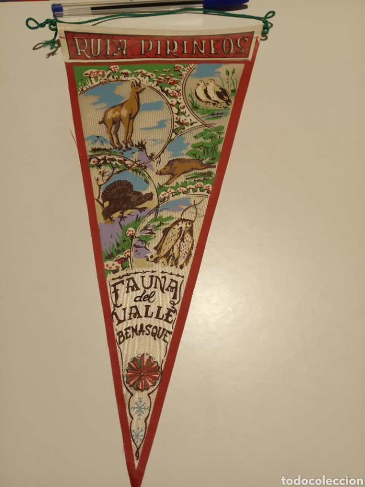 Sammlung von Wimpeln: Ruta Pirineos fauna del valle de Benasque