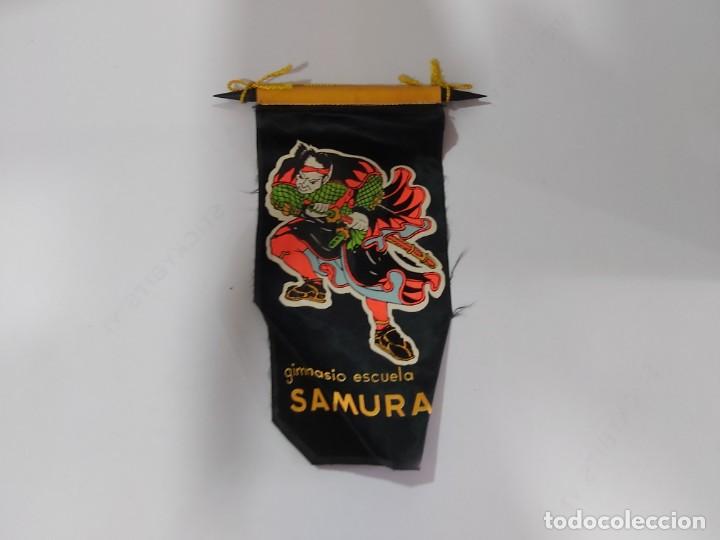 Fanions de collection: ANTIGUO BANDERIN DE GIMNASIO SAMURA
