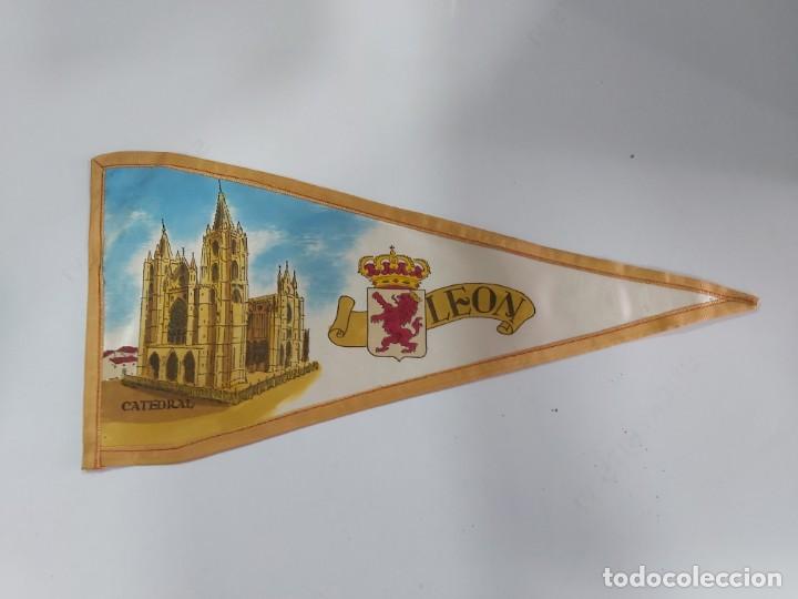 Banderines de colecci&oacute;n: ANTIGUO BANDERIN DE  LEON
