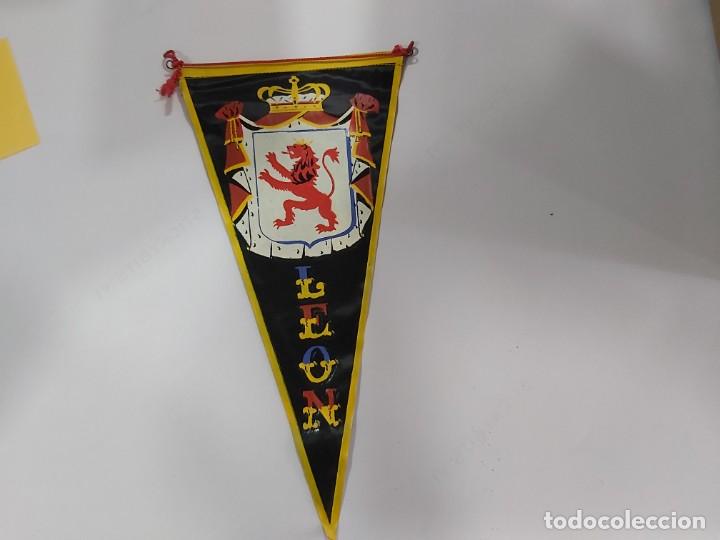 Banderines de colecci&oacute;n: ANTIGUO BANDERIN DE LEON