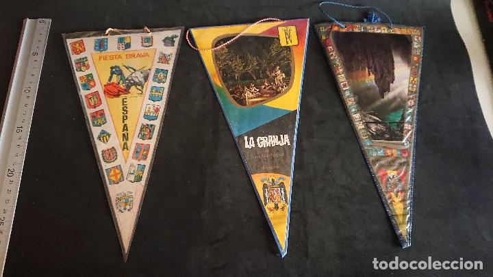 Banderines de colecci&oacute;n: 3 BANDERINES DE LUGARES DE ESPA&Ntilde;A . LEER DESCRIPCION