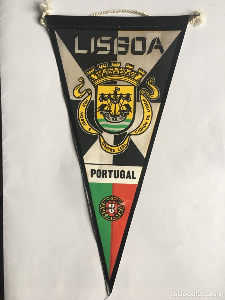 Collection pennants: BANDER&Iacute;N. LISBOA. PORTUGAL.