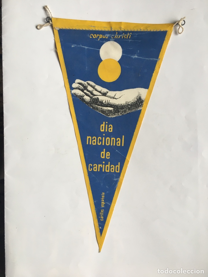Galhardetes de cole&ccedil;&atilde;o: BANDER&Iacute;N. CORPUS CHRISTI. DIA NACIONAL DE CARIDAD. CARITAS ESPA&Ntilde;OLA.