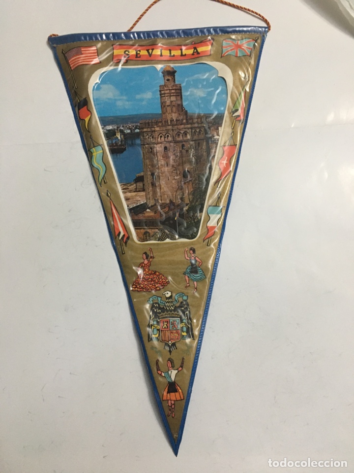 Galhardetes de cole&ccedil;&atilde;o: BANDER&Iacute;N. SEVILLA.