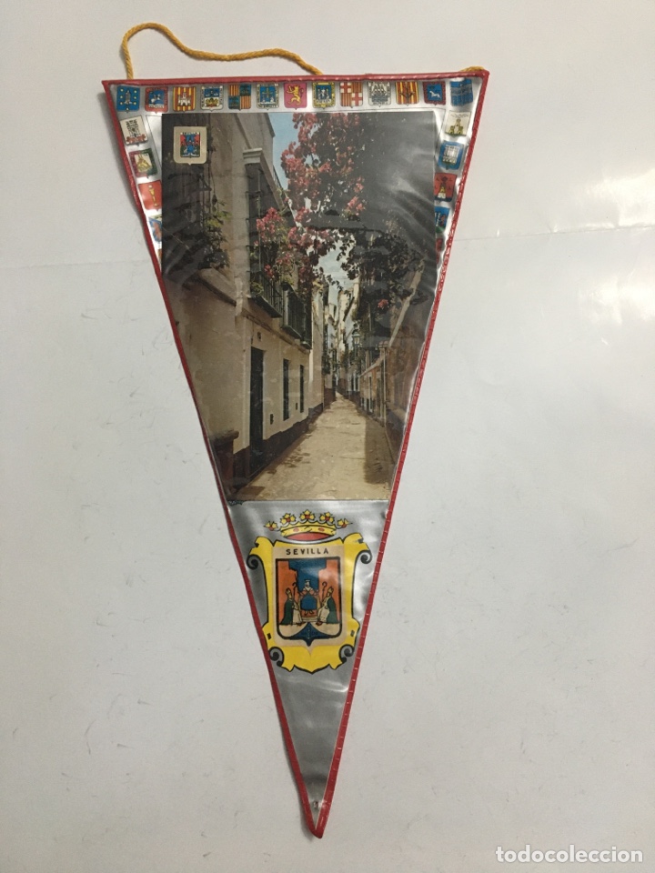 Galhardetes de cole&ccedil;&atilde;o: BANDER&Iacute;N. SEVILLA.