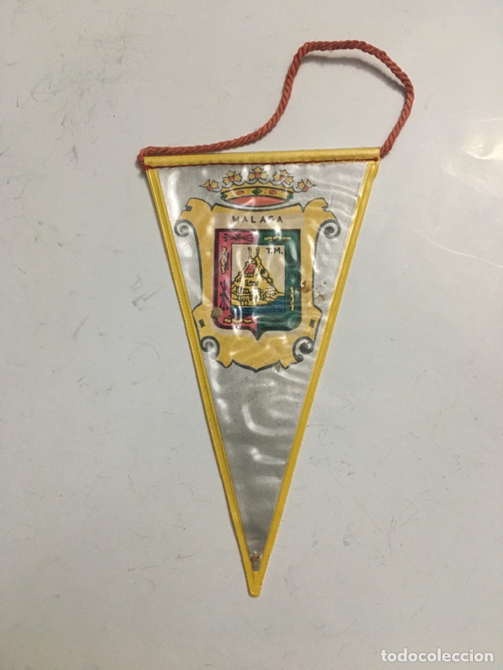 Galhardetes de cole&ccedil;&atilde;o: BANDER&Iacute;N. MALAGA.