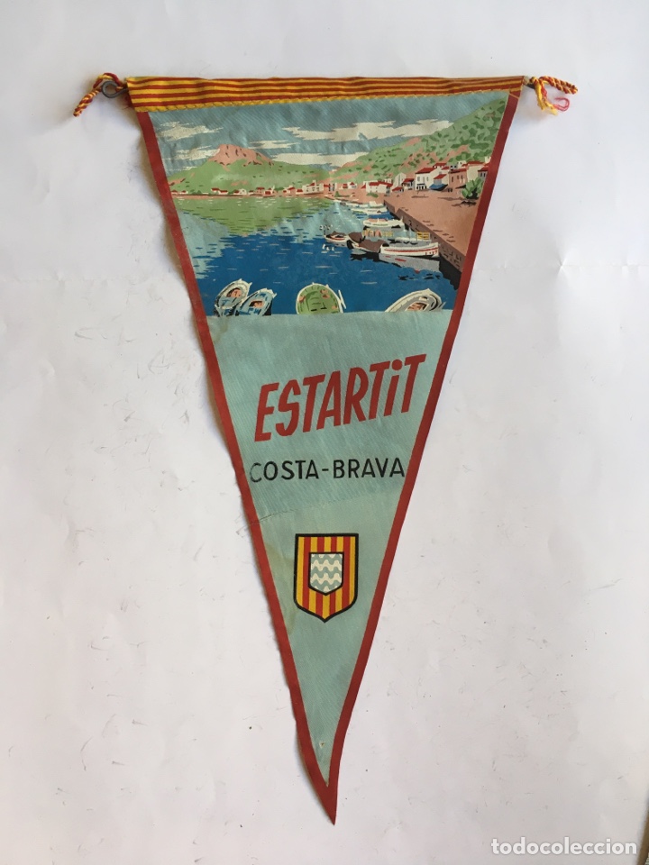 Sammlung von Wimpeln: BANDER&Iacute;N. ESTARTIT. COSTA BRAVA.