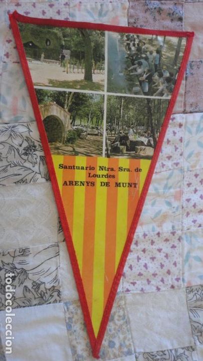 Fanions de collection: ANTIGUO BANDERIN.SANTUARIO NUESTA SE&Ntilde;ORA DE LOURDES.ARENYS DE MUNT.BARCELONA A&Ntilde;OS 60