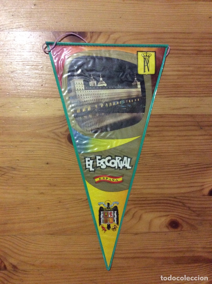 Collection pennants: Banderin El Escorial Espa&ntilde;a con escudo franquista