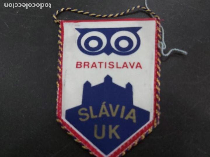 Collection pennants: ANTIGUO BANDERIN escudo bratislava