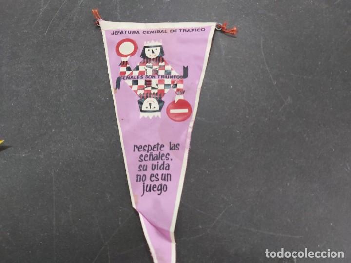 Collection pennants: ANTIGUO BANDERIN JEFATURA TRAFICO