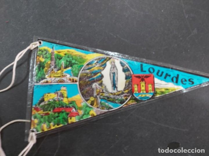 Galhardetes de cole&ccedil;&atilde;o: ANTIGUO BANDERIN lourdes