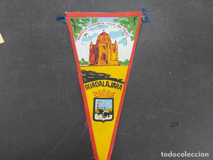 Galhardetes de cole&ccedil;&atilde;o: ANTIGUO BANDERIN PANTEON GUADALAJARA