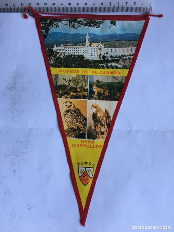 Sammlung von Wimpeln: BANDER&Iacute;N. MUSEOS DE EL CARMEN. ONDA. CASTELL&Oacute;N.