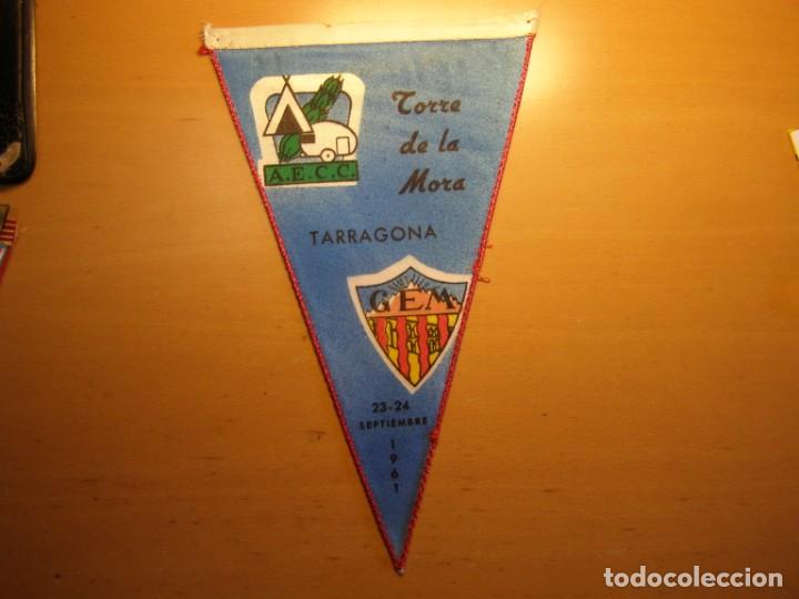 Galhardetes de cole&ccedil;&atilde;o: Banderin de la Torre de la Mora, campamentos AECC-CEM, a&ntilde;o 1961.