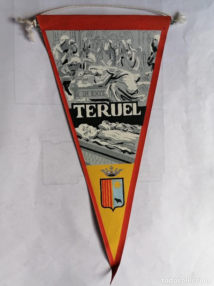 Fanions de collection: BANDERIN TERUEL