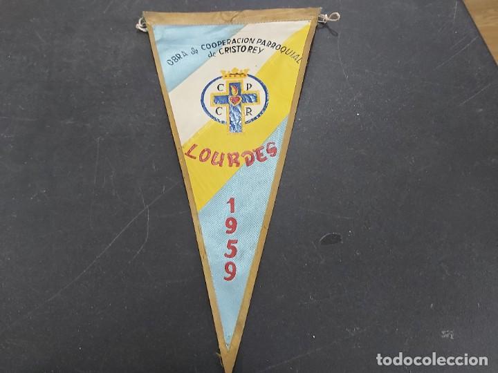 Bandierine di collezione: ANTIGUO BANDERIN LOURDES