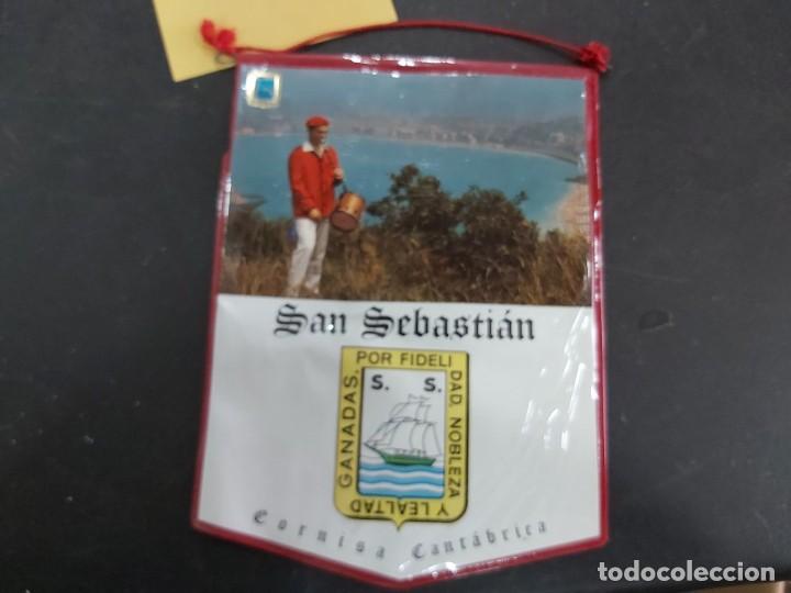 Bandierine di collezione: ANTIGUO BANDERIN SAN SEBASTIAN