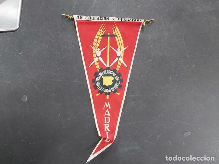 Galhardetes de cole&ccedil;&atilde;o: BANDERIN ANTIGUO DE DEMOSTRACION DEL TRABAJO