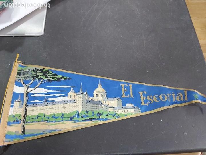 Collection pennants: BANDERIN ANTIGUO DE EL ESCORIAL