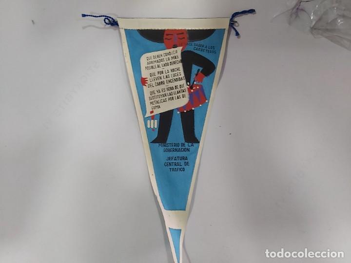 Collection pennants: BANDERIN ANTIGUO DE JEFATURA DE TRAFICO