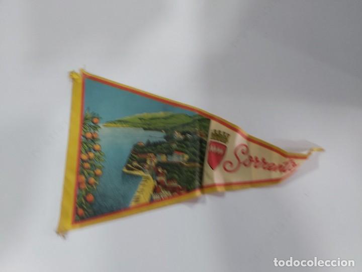 Collection pennants: BANDERIN ANTIGUO DE SORRENTO