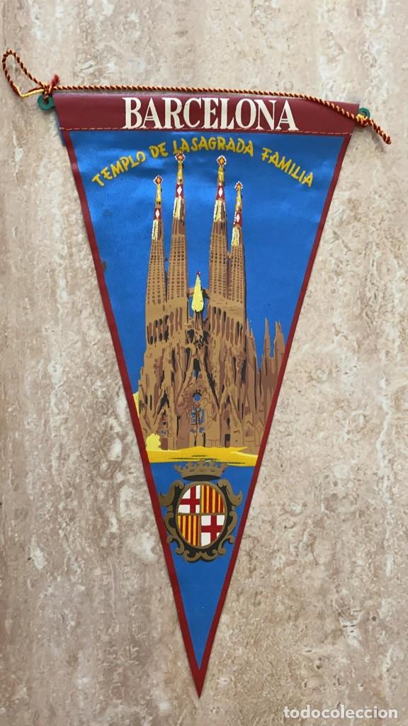 Fanions de collection: BANDERIN ANTIGUO BARCELONA TEMPLO DE LA SAGRADA FAMILIA