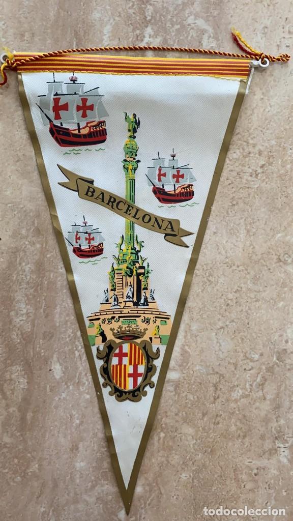 Fanions de collection: BANDER&Iacute;N ANTIGUO DE BARCELONA CON LAS CARABELAS DEL DESCUBRIMIENTO DE AMERICA