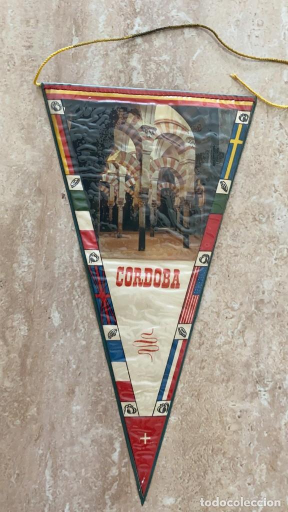 Fanions de collection: BANDERIN ANTIGUO DE CORDOBA CON FOTO DE LA MEZQUITA