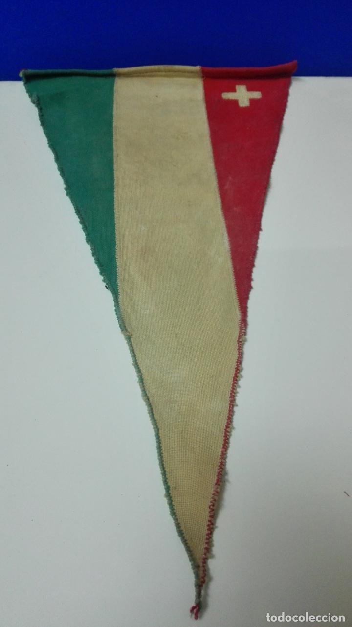 Banderines de colecci&oacute;n: ANTIGUO BANDERIN TELA CRUZ SOBRE BANDERA DE ITALIA &iquest;?