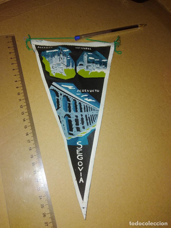 Banderines de colecci&oacute;n: banderin segovia alcazar catedral acueducto