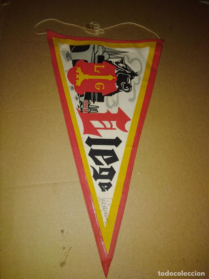 Bandierine di collezione: banderin tela liege lieja belgica 36 cm de largo a&ntilde;os 60