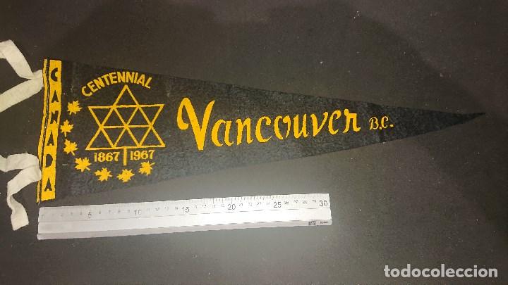 Sammlung von Wimpeln: ANTIGUO BANDERIN - CENTENNIAL VANCOUVER B.C , CANADA , 49 CM DE LARGO , LEER DESCRIPCION