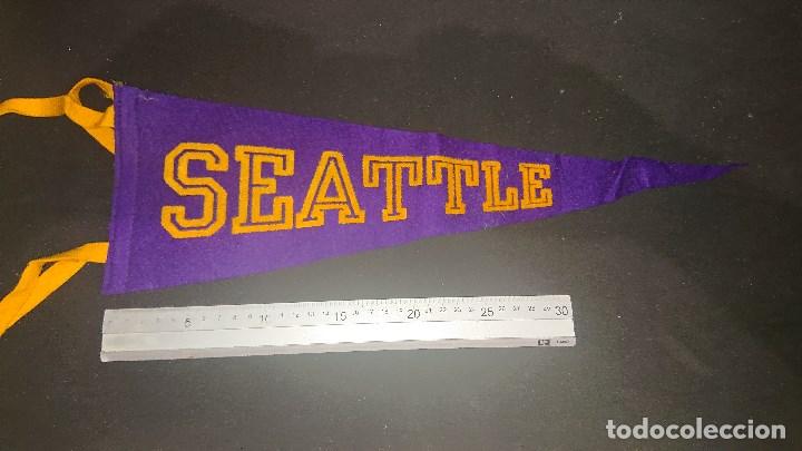 Sammlung von Wimpeln: ANTIGUO BANDERIN - SEATTLE , 44 CM DE LARGO , LEER DESCRIPCION