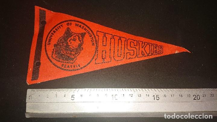 Sammlung von Wimpeln: ANTIGUO BANDERIN - UNIVERSITY OF WASHINGTON SEATTLE - HUSKIES , 19 CM DE LARGO , LEER DESCRIPCION