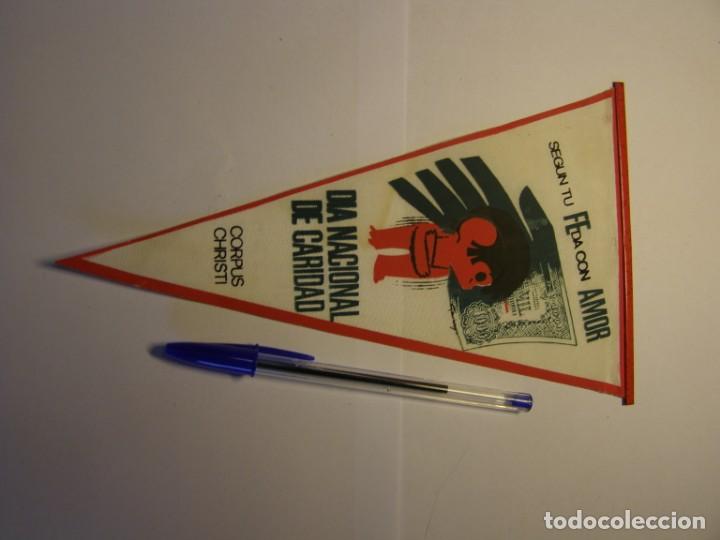 Bandierine di collezione: Bander&iacute;n del Dia Nacional de Caridad, a&ntilde;os 60-70.