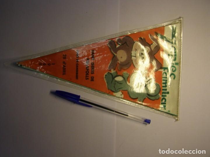 Bandierine di collezione: Bander&iacute;n del camping familiar Sant Genis de Palafolls, a&ntilde;o 1968. Camping Club Gracia.