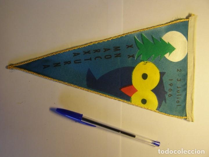 Fanions de collection: Bander&iacute;n XX marcha nocturna. A&ntilde;o 1966. Centro Excursionista Gracia.