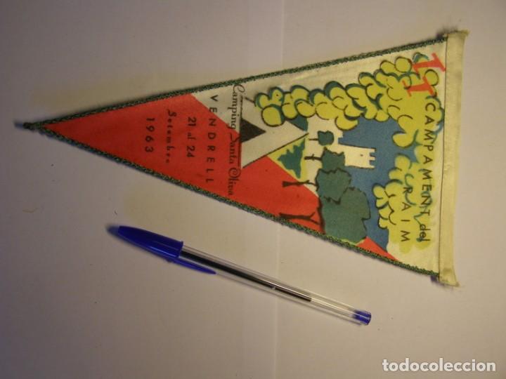 Fanions de collection: Bander&iacute;n campament del ra&iuml;m, Santa Oliva. Vendrell. A&ntilde;o 1963. Camping Club Gracia.