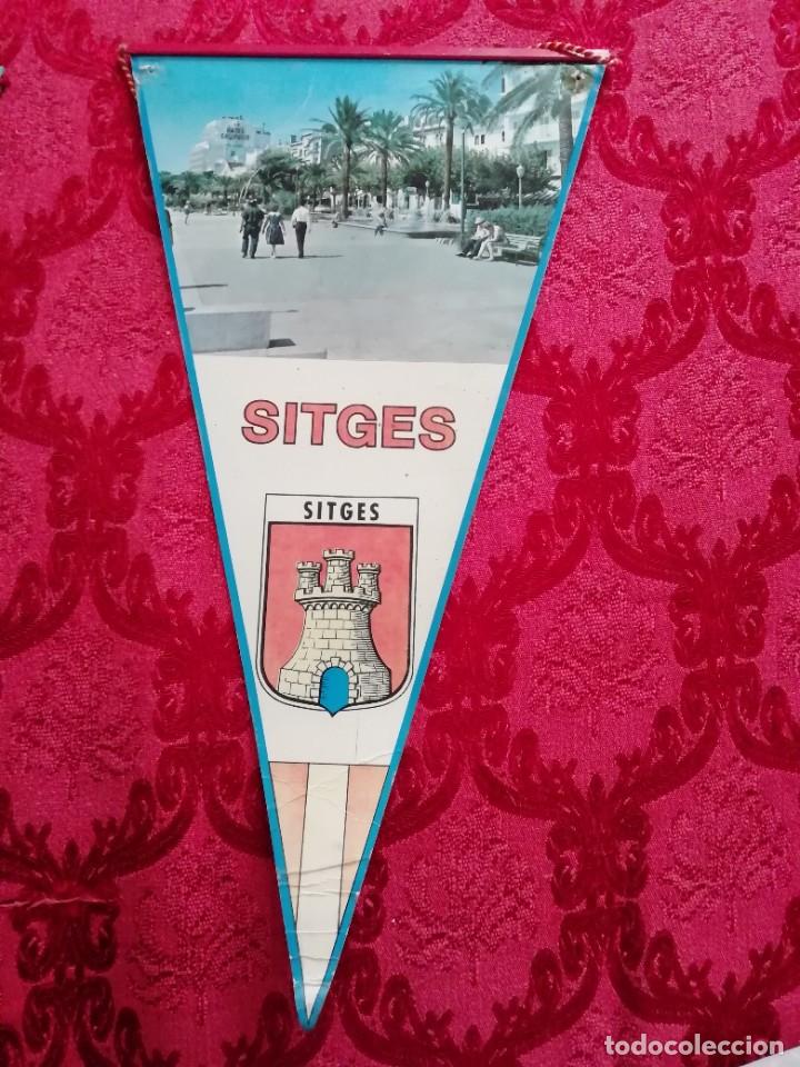 Fanions de collection: Antiguo bander&iacute;n sitges