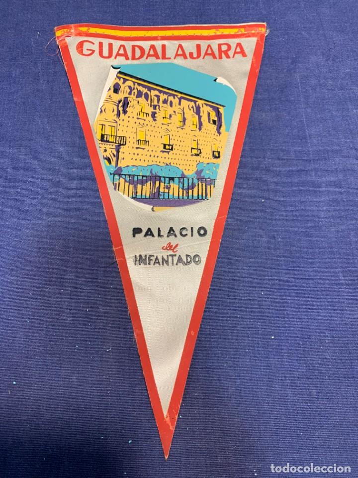 Galhardetes de cole&ccedil;&atilde;o: BANDERIN GUADALAJARA PALACIO INFANTADO