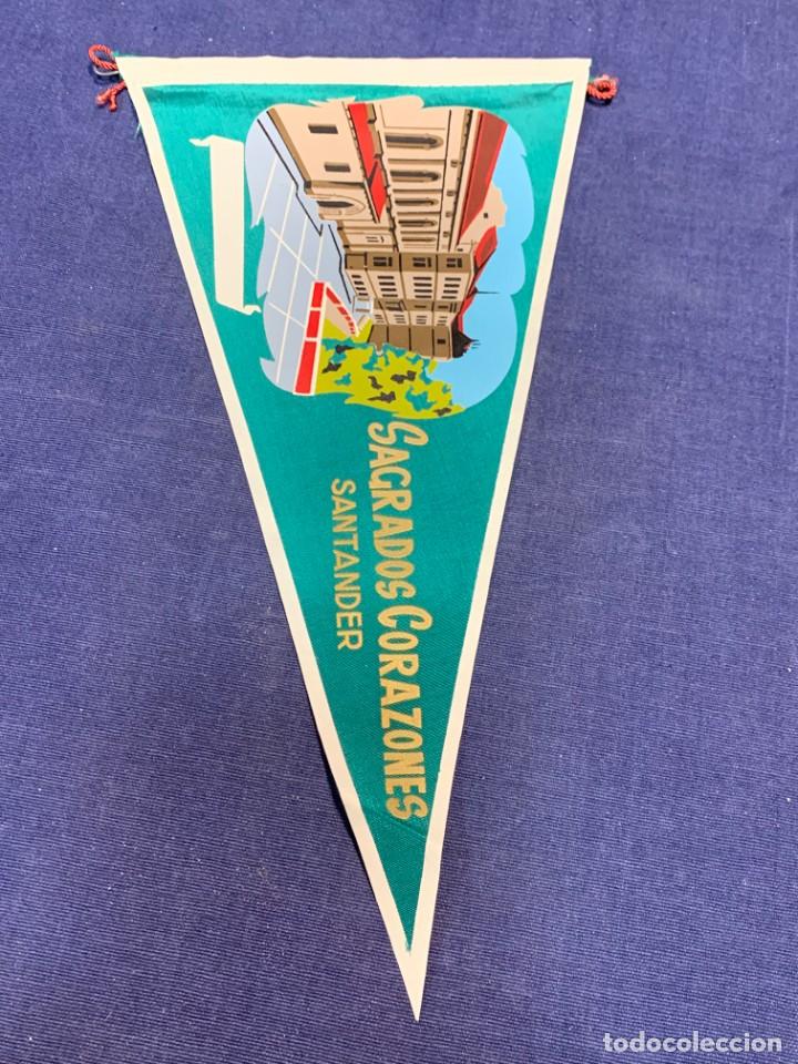 Sammlung von Wimpeln: BANDERIN SAGRADOS CORAZONES SANTANDER
