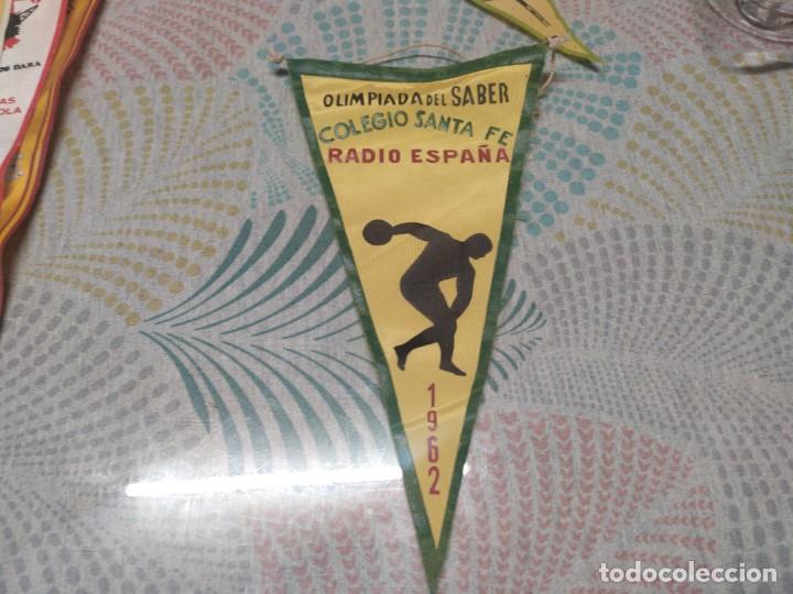 Sammlung von Wimpeln: ANTIGUO BANDERIN OLIMPIADA DEL SABER MIREN FOTOS