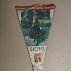 Banderines de colección: BANDERIN DE CÁCERES PLASTIFICADO, AÑOS 60-70