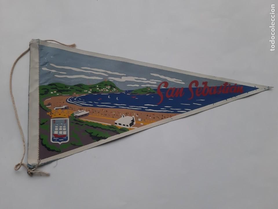 Bandierine di collezione: ANTIGUO BANDERIN DE TELA SAN SEBASTIAN TURISMO