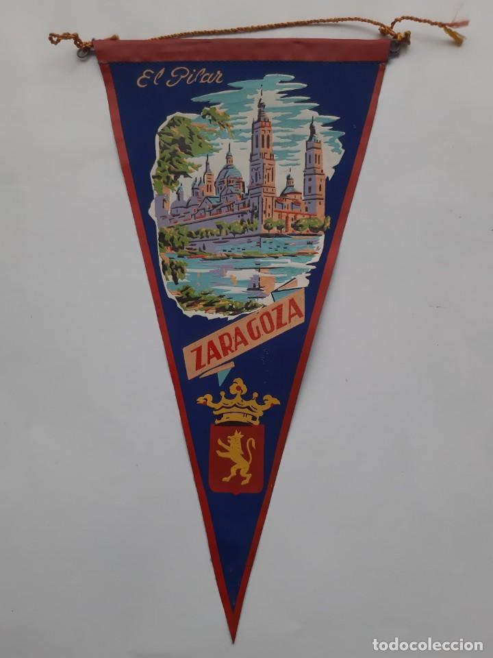 Bandierine di collezione: ANTIGUO BANDERIN DE TELA ZARAGOZA EL PILAR TURISMO