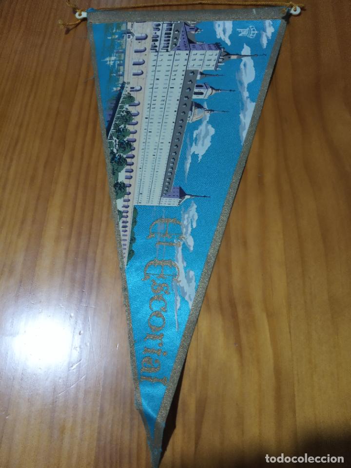 Bandierine di collezione: BANDERIN-EL ESCORIAL-MADRID