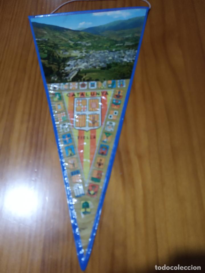 Bandierine di collezione: BANDERIN-VIELLA-CATALU&Ntilde;A