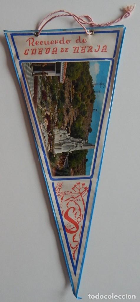 Galhardetes de cole&ccedil;&atilde;o: Antiguo bander&iacute;n / Recuerdo de Cueva de Nerja - Costa del Sol